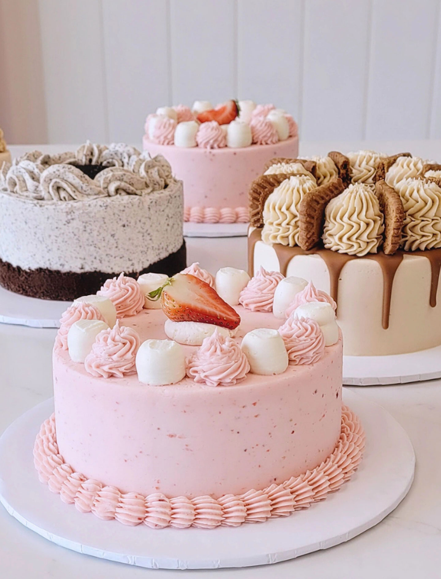 Staci Bakes cakes